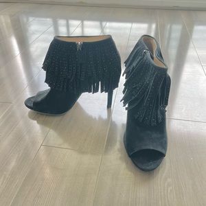BCBG MAXazria heels
